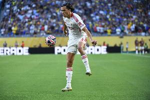 乐鱼电竞官方网站-阿斯：A费和家人周日造访马德里，他即将接近5000万欧完成转会