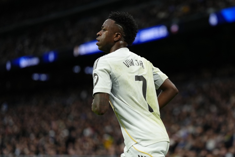 乐鱼app官方下载入口-法尔克：拜仁想签维尼修斯是谣言，可能是球员经纪人在造势